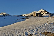 85 Passaggio al Rif. Gherardi (1650 m)